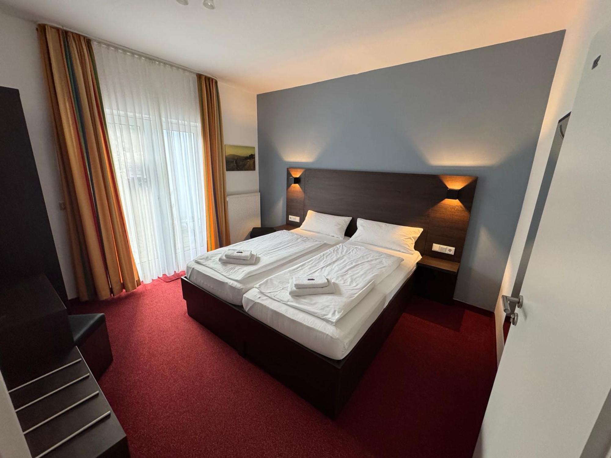 Altes Doktorhaus - Hotel Garni Willingen  Exteriör bild