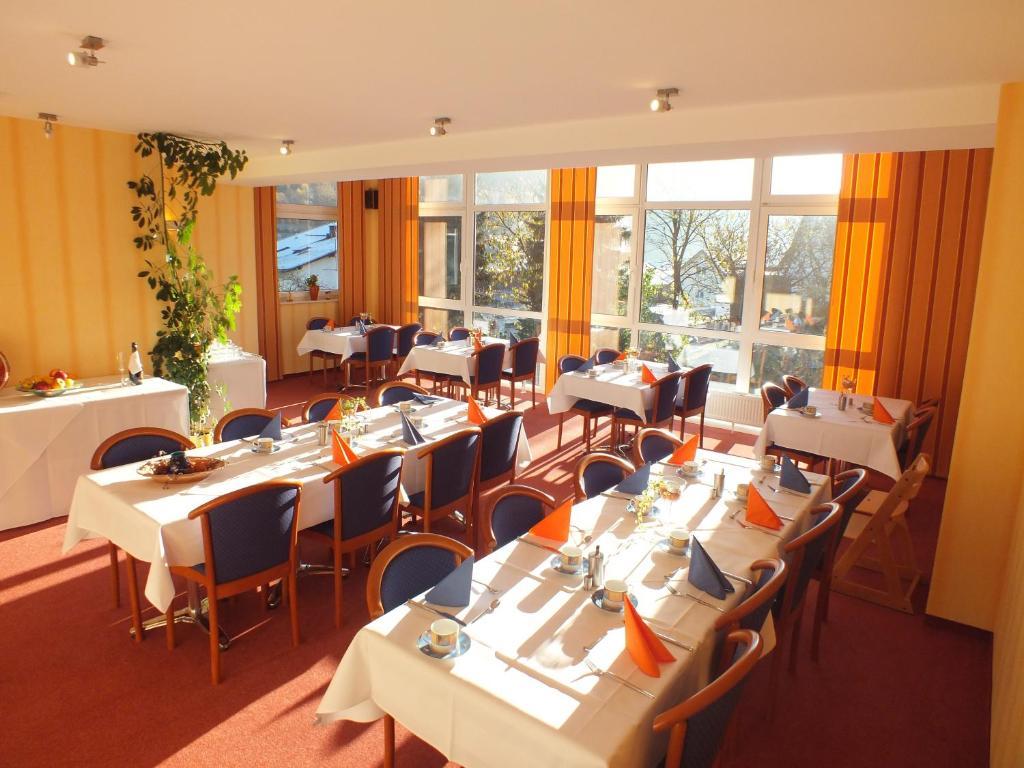 Altes Doktorhaus - Hotel Garni Willingen  Exteriör bild